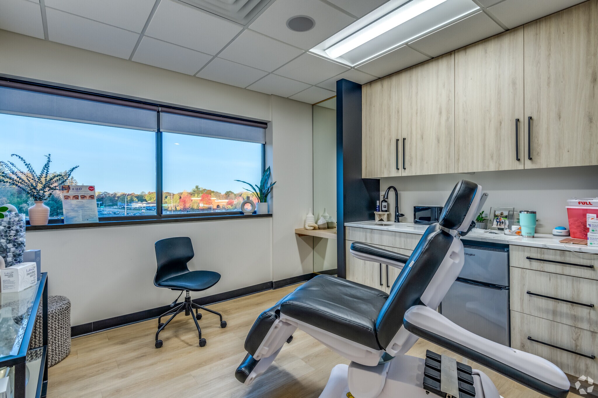 14525-Hwy-7-Minnetonka-MN-Interior-Photo-22-LargeHighDefinition