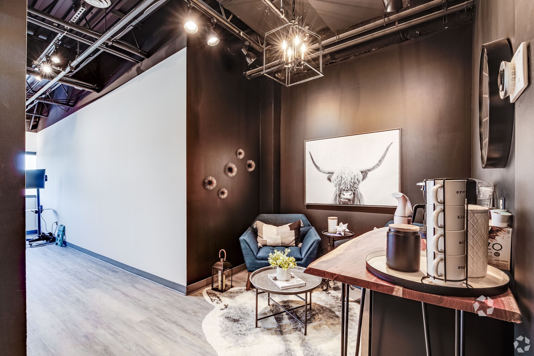14525-Hwy-7-Minnetonka-MN-Interior-Photo-45-LargeHighDefinition